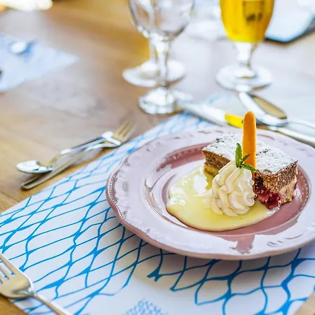 Otel Ivando - K&s Drvenik (Split-Dalmatia)