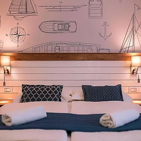 Hotel Ivando - K&s Drvenik (Split-Dalmatia)