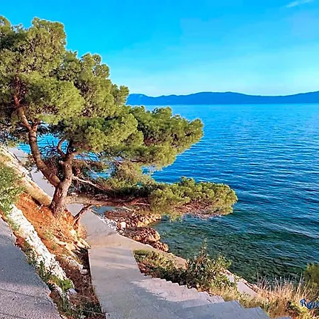 Hotel Ivando - K&s Drvenik (Split-Dalmatia)