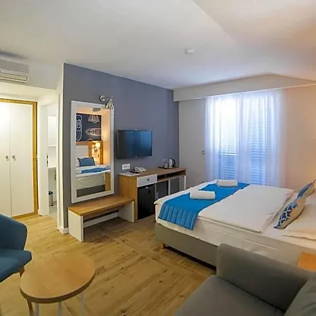 Hotel Ivando - K&s Drvenik (Split-Dalmatia)